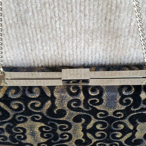 Evening Bag Clutch Purse Formal Black Velvet Baroque Metal Clasp Chain Strap - Picture 3 of 10